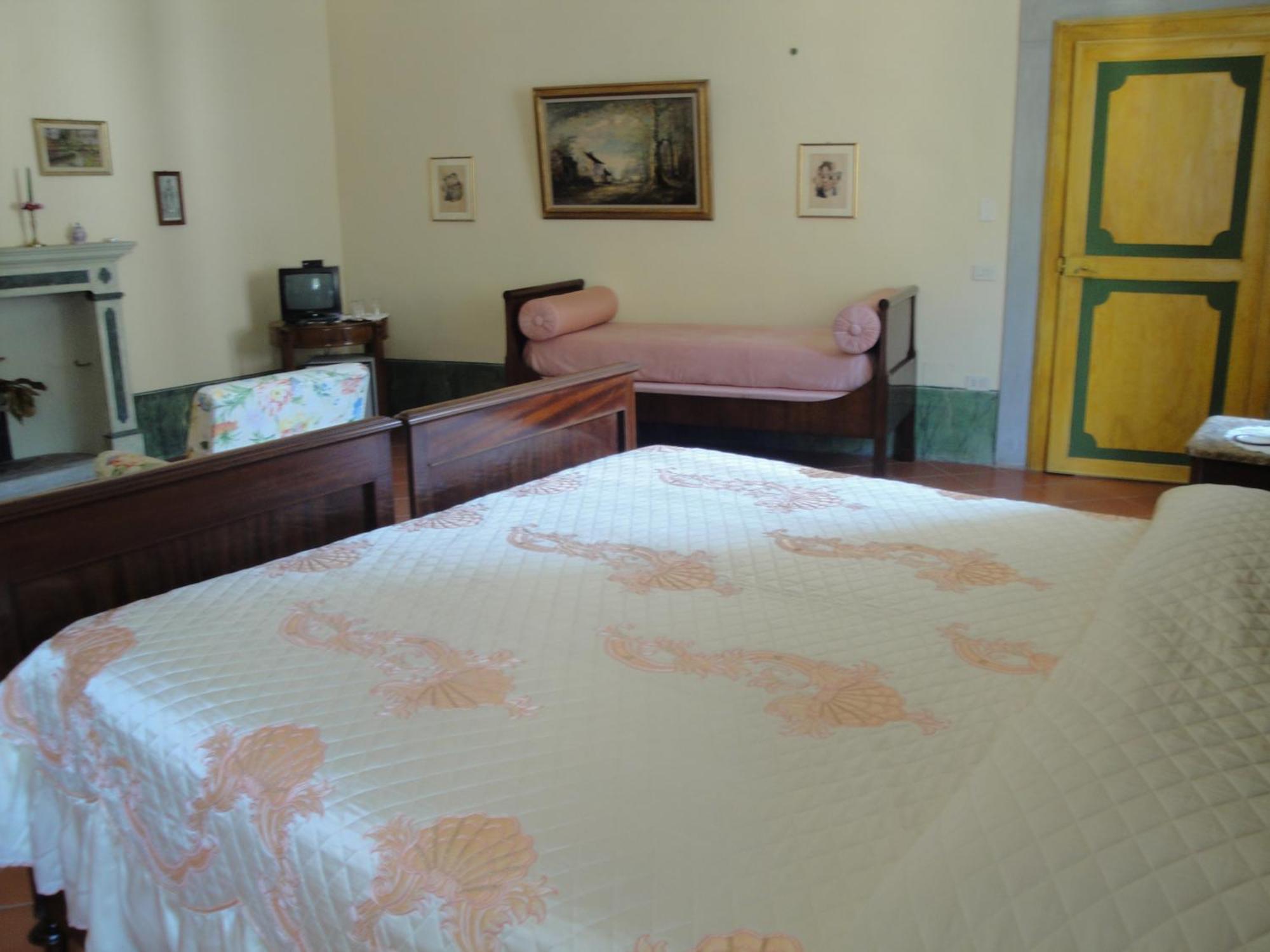 Hotel Palazzo Torriani Marradi Habitación foto